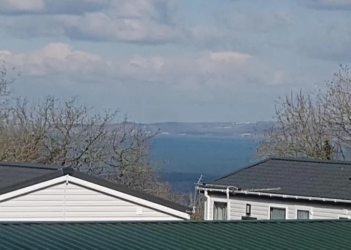10 Sea Valley